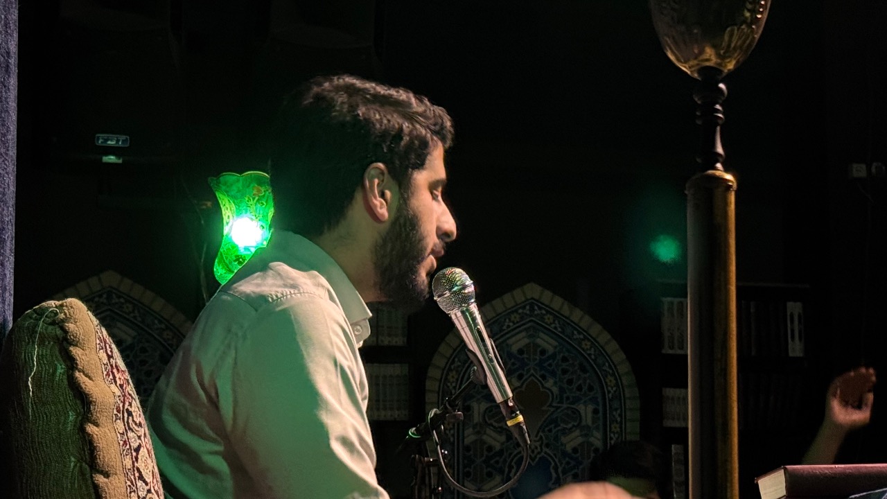 گزارش تصویری | شب چهارم - مراسم مناجات خوانی و محفل انس با قرآن