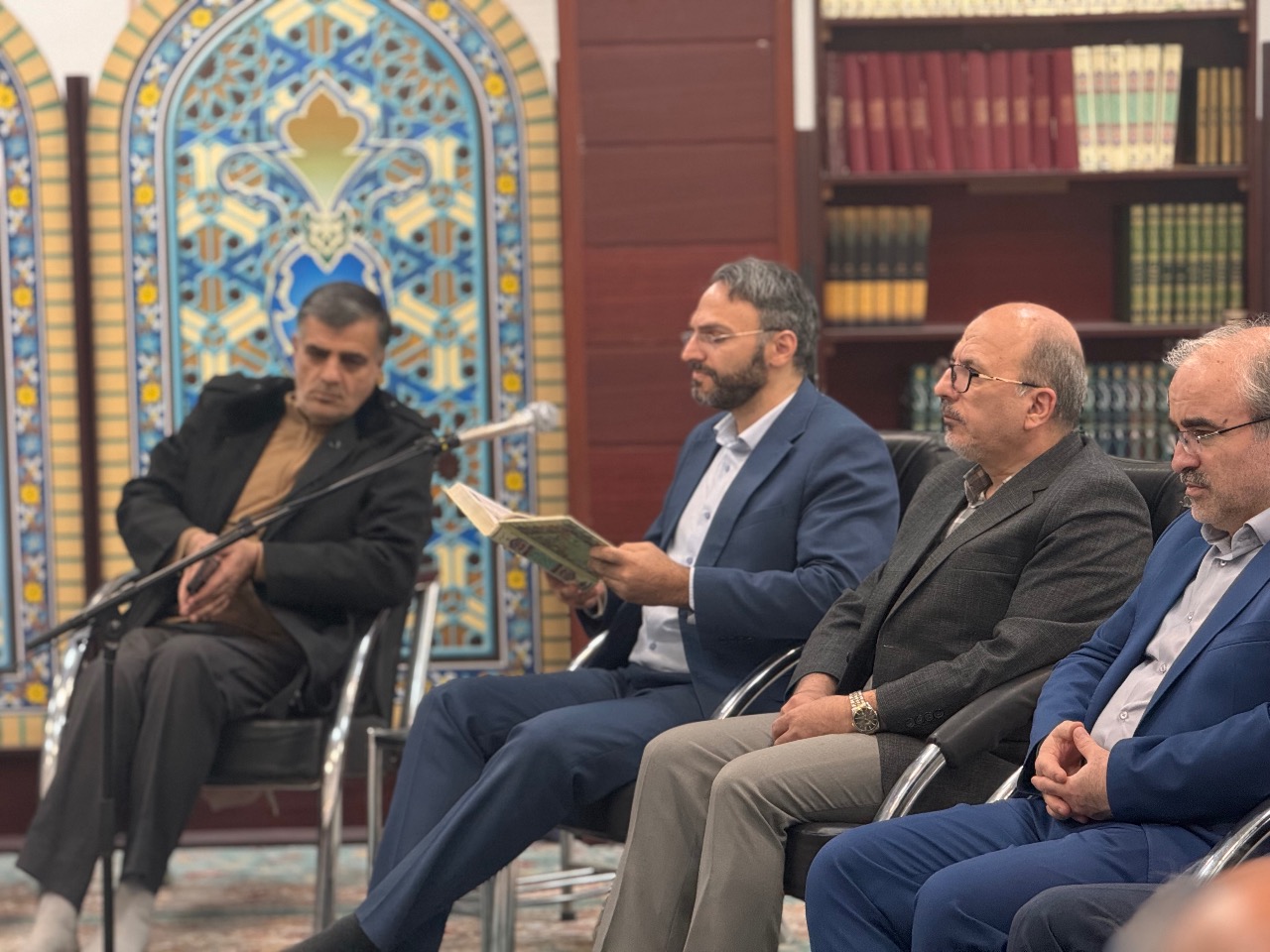 هم اندیشی فرهیختگان شهر مشهد در مسجد الزهرا (س)