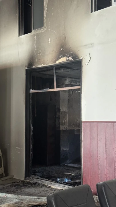 دوباره خانه حضرت زهرا (س) را آتش زدند 