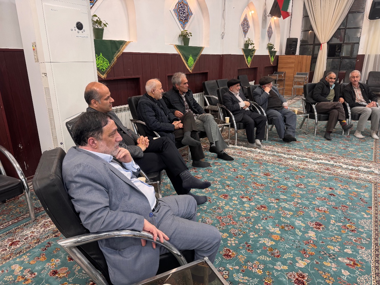 هم اندیشی فرهیختگان شهر مشهد در مسجد الزهرا (س)