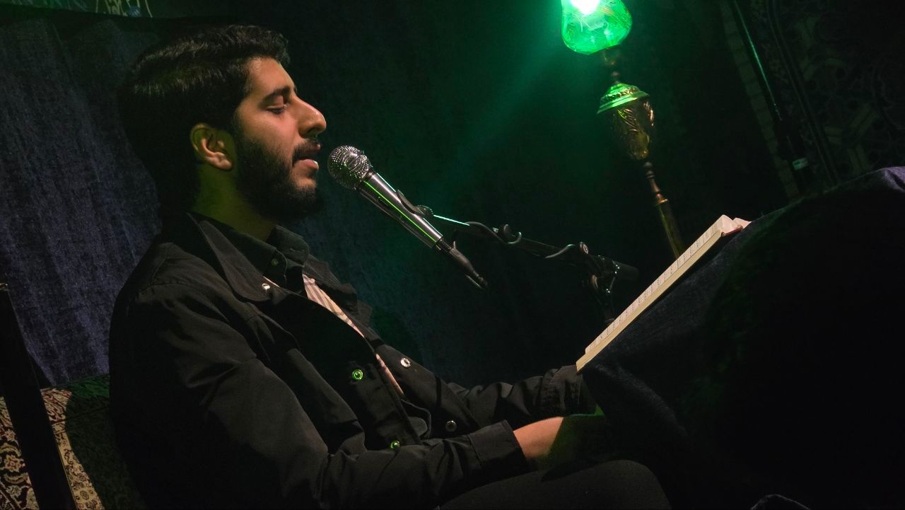 گزارش تصویری | شب هشتم - مراسم مناجات خوانی و محفل انس با قرآن
