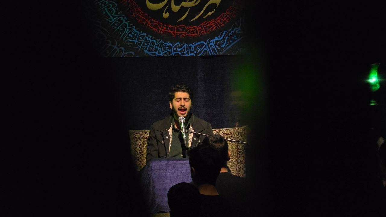 گزارش تصویری | شب هشتم - مراسم مناجات خوانی و محفل انس با قرآن