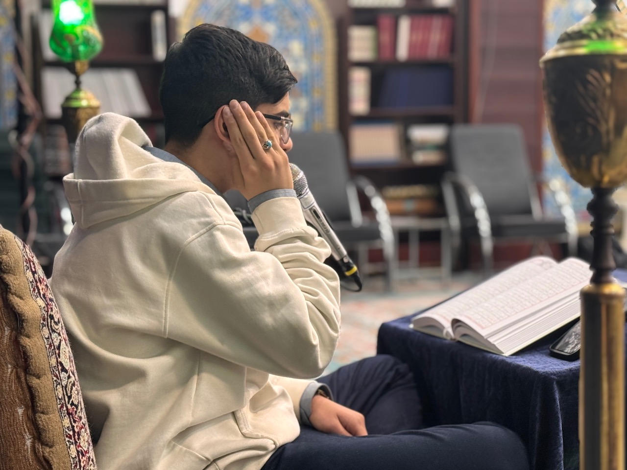 گزارش تصویری | شب چهارم - مراسم مناجات خوانی و محفل انس با قرآن