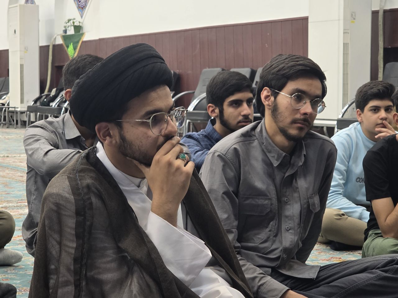 گزارش تصویری | شب سوم - مراسم مناجات خوانی و محفل انس با قرآن