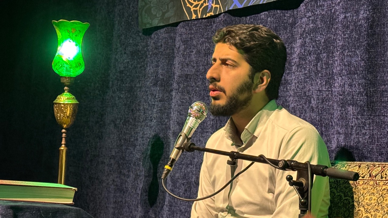 گزارش تصویری | شب چهارم - مراسم مناجات خوانی و محفل انس با قرآن