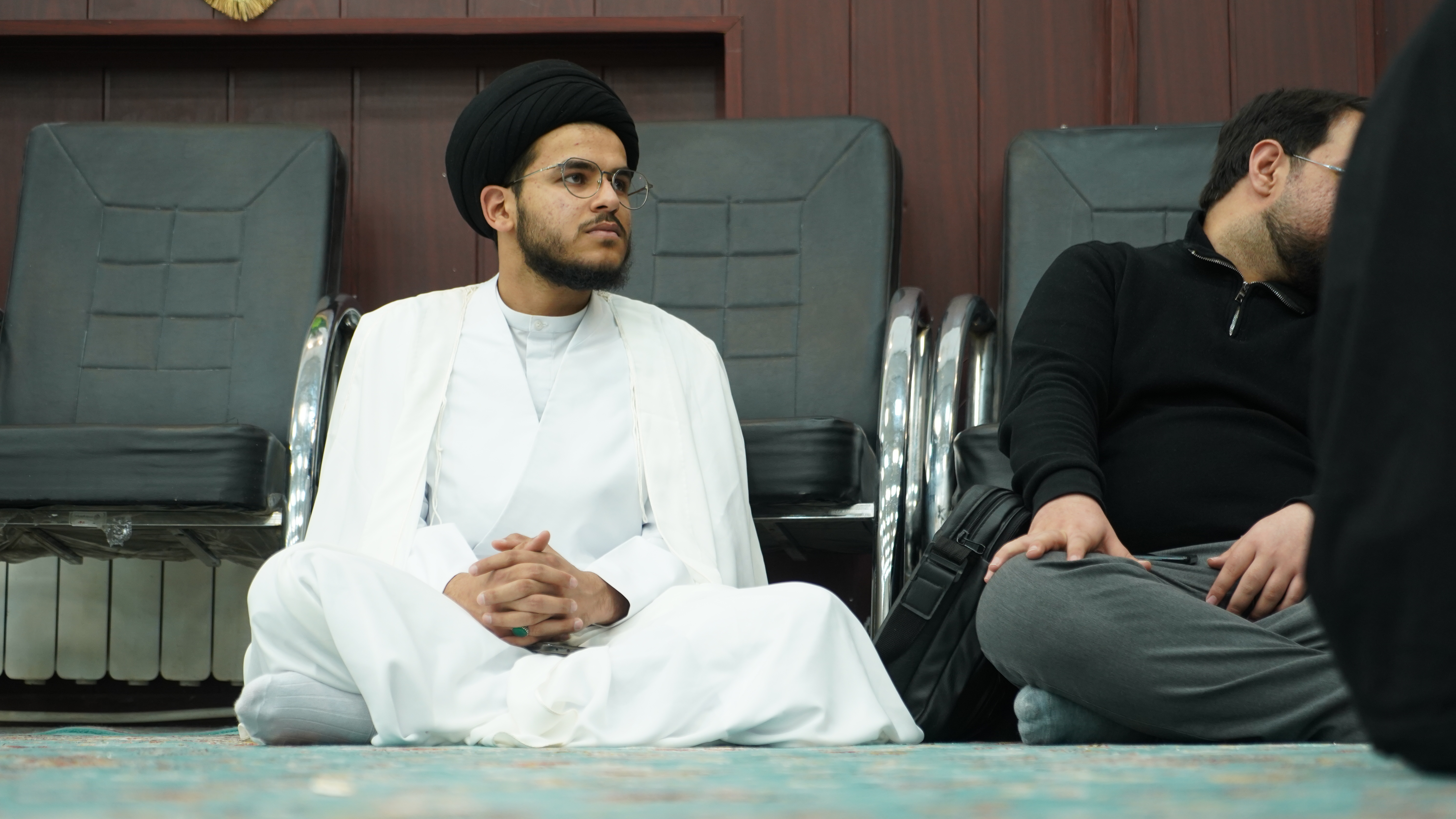 گزارش تصویری | شب اول - مراسم مناجات خوانی و محفل انس با قرآن