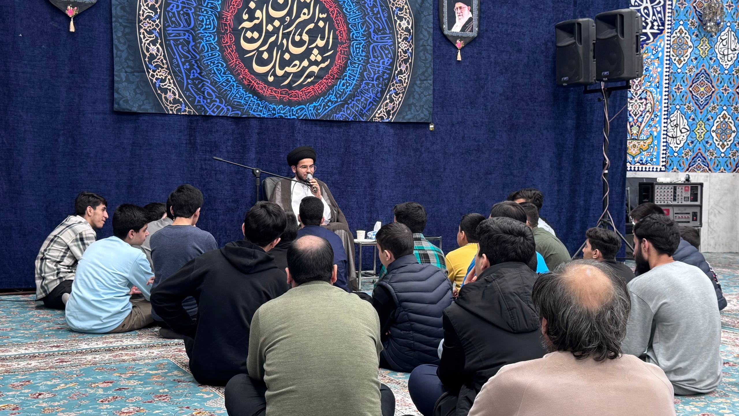 گزارش تصویری | شب دوم - مراسم مناجات خوانی و محفل انس با قرآن